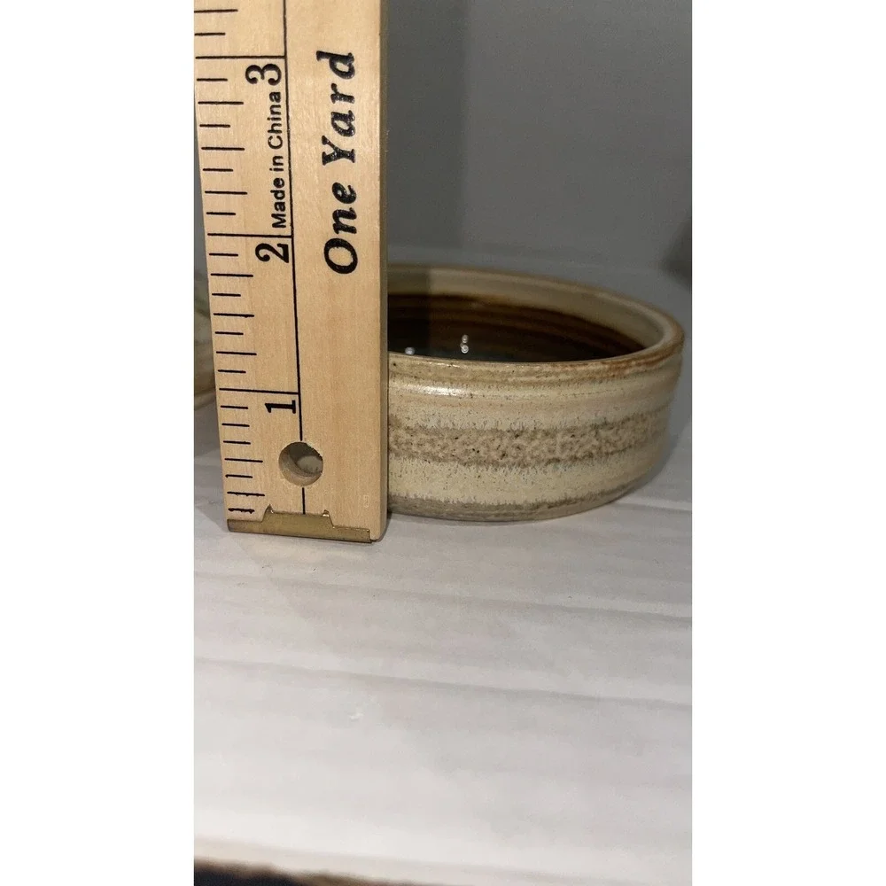 T Plasket Pottery Round Jar W/Lid